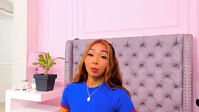 HaileeRoberts online show from February 7, 12:31 pm