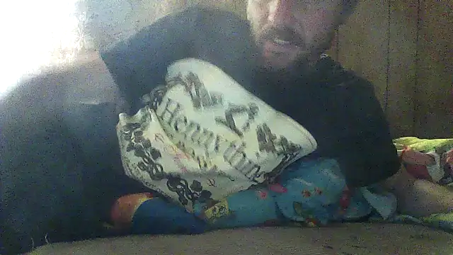 Snapshot of luke_thighwalker2469 chatting on November 5, 11:38 pm luke thighwalker2469 online show from November 5, 11:38 pm