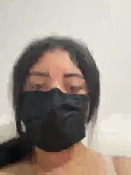 Snapshot of jassmine911 chatting on February 5, 7:29 pm jassmine911 online show from February 5, 7:29 pm