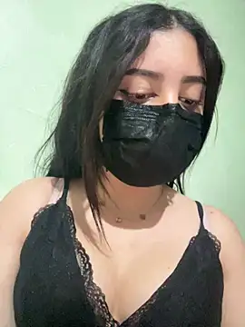 Snapshot of jassmine911 chatting on February 18, 8:16 pm jassmine911 online show from February 18, 8:16 pm