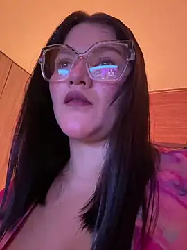 Snapshot of yey_bdsm chatting on May 31, 3:30 pm yey bdsm online show from May 31, 3:30 pm
