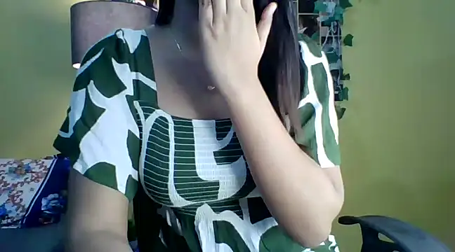 Snapshot of Nicole-wallace chatting on January 19, 1:22 pm Nicole-wallace online show from January 19, 1:22 pm