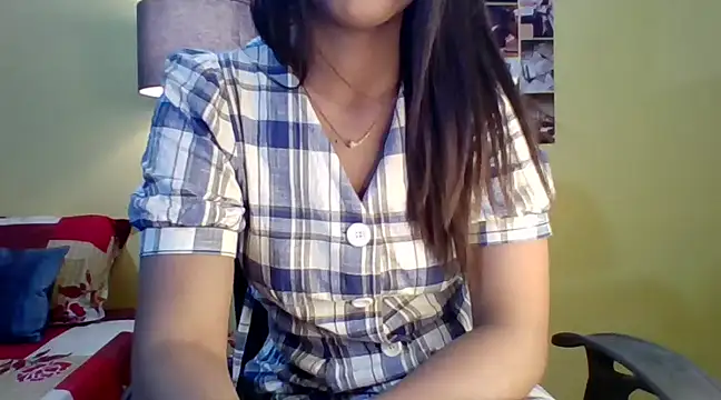 Snapshot of Nicole-wallace chatting on January 25, 6:12 am Nicole-wallace online show from January 25, 6:12 am