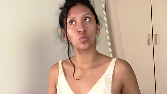 melody2429 online show from January 31, 1:45 pm