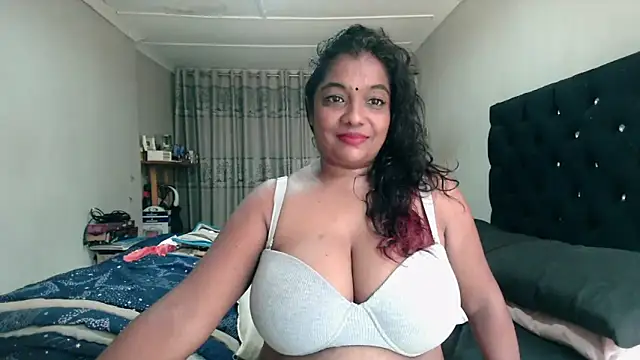 Indianmayaxoxo online show from February 4, 8:09 am