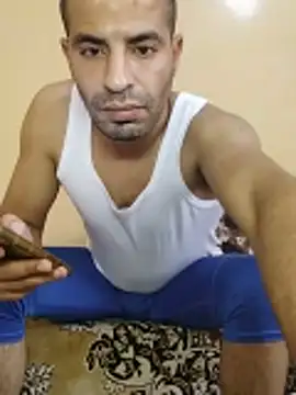 Snapshot of Bisex_activ19 chatting on July 1, 4:29 pm Bisex activ19 online show from July 1, 4:29 pm