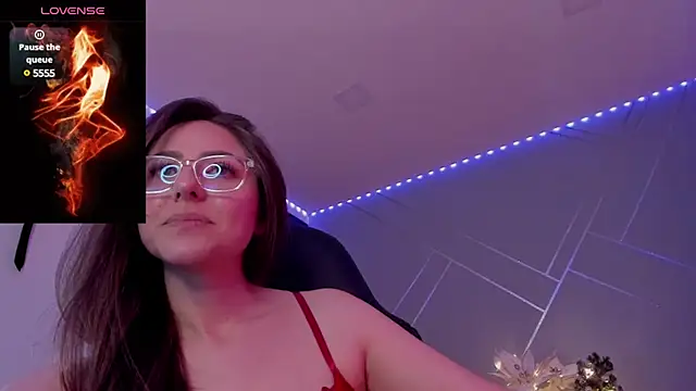 Ich Bin Julia online show from December 22, 5:10 pm