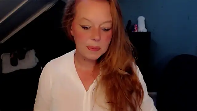 roxanna24 online show from June 1, 7:48 pm