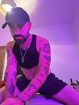 Snapshot of Goosebumps_21 chatting on December 19, 5:53 pm Goosebumps 21 online show from December 19, 5:53 pm