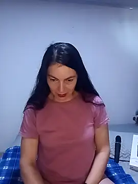 renata hot1 online show from February 2, 7:01 pm