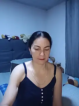 renata hot1 online show from May 21, 10:50 pm