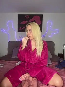 LunaSky Official online show from February 28, 7:48 pm