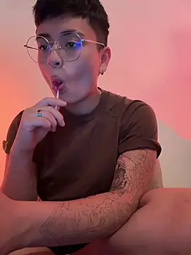 Ashley Chriss online show from December 24, 4:00 am