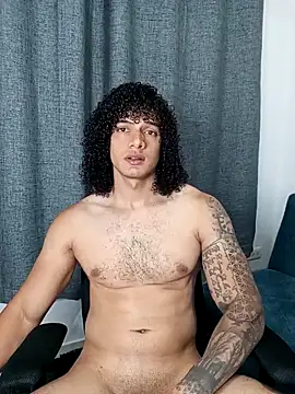 curly muscle online show from February 8, 9:07 pm