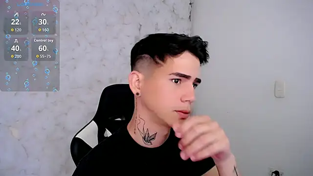 Tayson Rivers online show from October 30, 2:18 pm