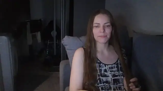 AnnaDiamond1 online show from April 4, 11:35 pm