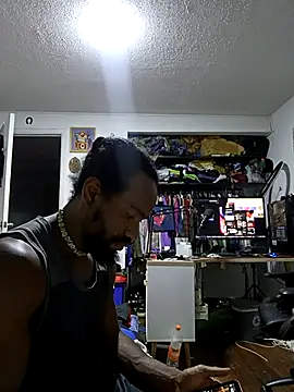 Snapshot of Siriss_boyrag chatting on April 2, 6:22 am Siriss boyrag online show from April 2, 6:22 am