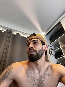 Snapshot of prince-roludo chatting on February 17, 4:57 pm prince-roludo online show from February 17, 4:57 pm
