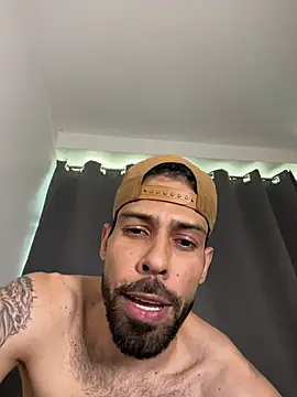 Snapshot of prince-roludo chatting on June 26, 3:27 pm prince-roludo online show from June 26, 3:27 pm