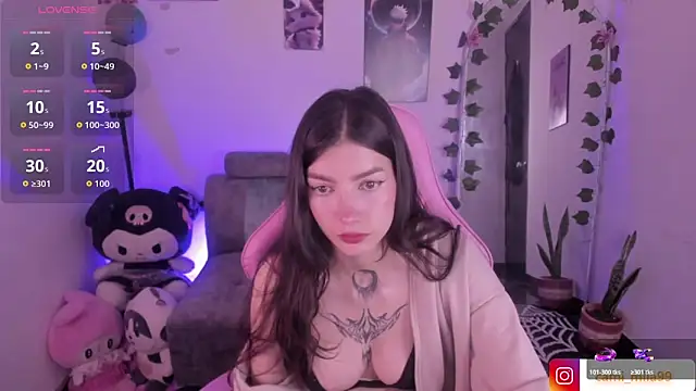 Snapshot of cami_mila9 chatting on October 24, 10:28 pm cami mila9 online show from October 24, 10:28 pm