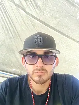 Snapshot of kevinsito1 chatting on July 31, 8:08 pm kevinsito1 online show from July 31, 8:08 pm