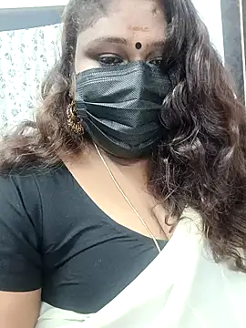 Snapshot of simran21 chatting on January 4, 6:51 pm simran21 online show from January 4, 6:51 pm