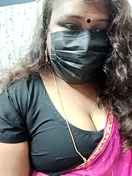 Snapshot of simran21 chatting on January 19, 12:28 pm simran21 online show from January 19, 12:28 pm