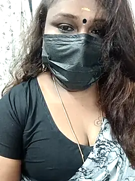 Snapshot of simran21 chatting on February 23, 7:07 pm simran21 online show from February 23, 7:07 pm