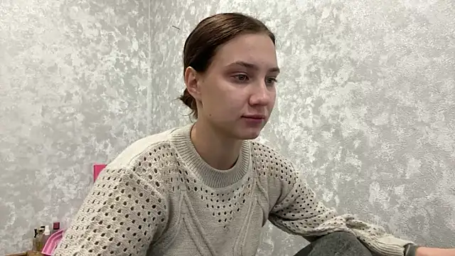 Snapshot of AnneBall chatting on December 22, 12:27 pm AnneBall online show from December 22, 12:27 pm