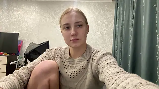 Snapshot of AnneBall chatting on December 30, 3:46 pm AnneBall online show from December 30, 3:46 pm
