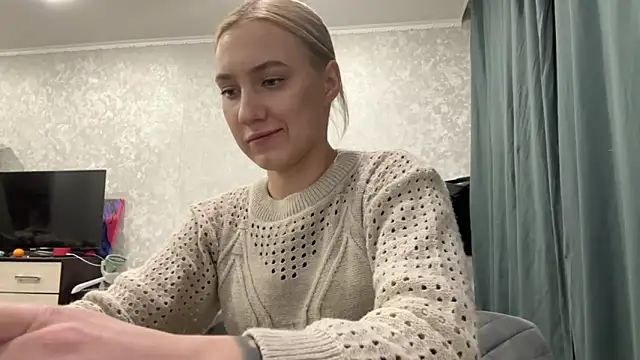 Snapshot of AnneBall chatting on January 14, 4:08 pm AnneBall online show from January 14, 4:08 pm