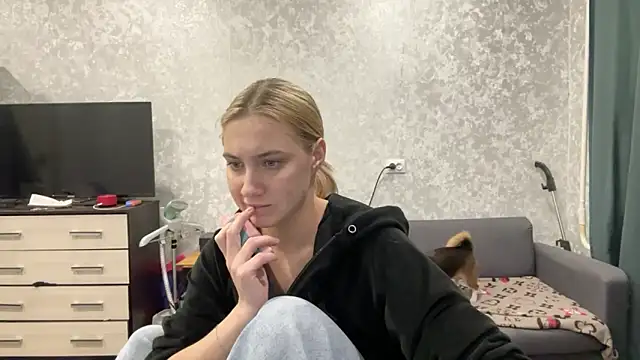 Snapshot of AnneBall chatting on February 10, 3:21 pm AnneBall online show from February 10, 3:21 pm