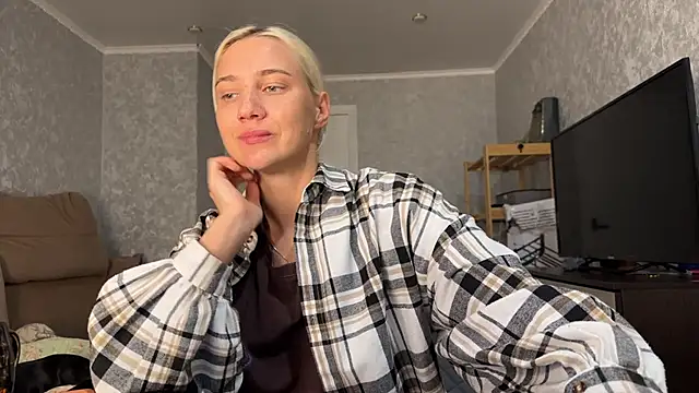 Snapshot of AnneBall chatting on February 25, 2:37 pm AnneBall online show from February 25, 2:37 pm