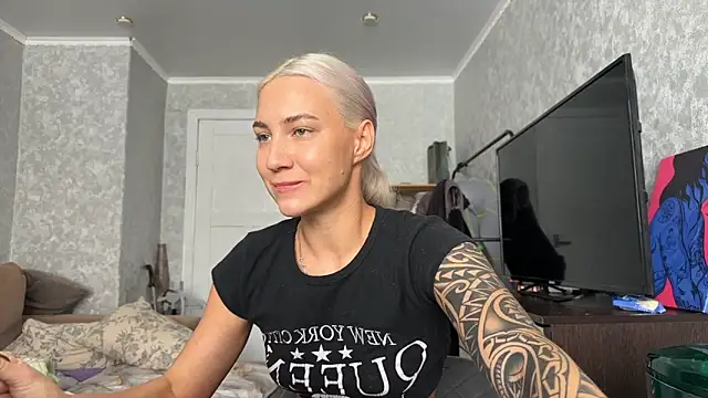 AnneBall online show from March 5, 7:04 am