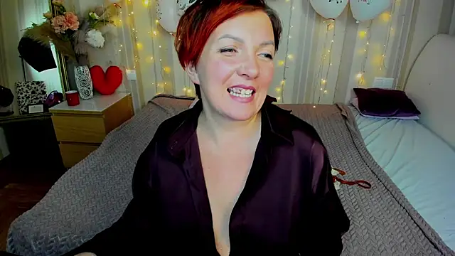 Snapshot of Katherine_Fox chatting on February 15, 10:42 pm Katherine Fox online show from February 15, 10:42 pm