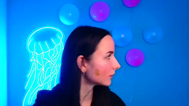 Eva Janee online show from February 11, 12:16 pm