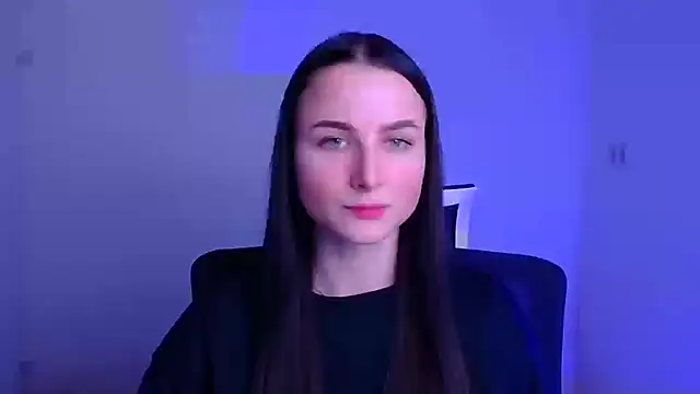 Eva Janee online show from February 12, 12:12 pm