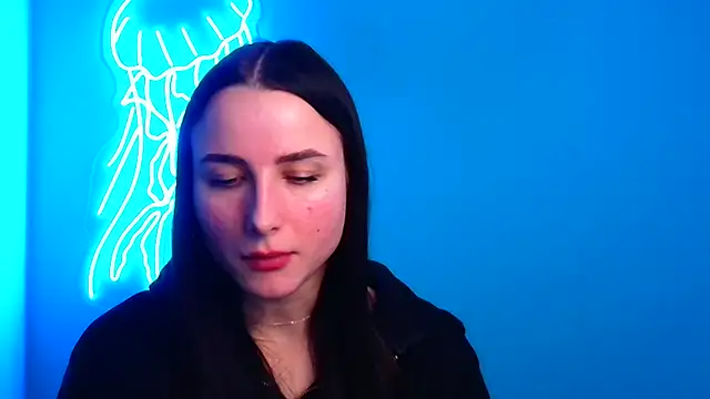 Eva Janee online show from March 4, 9:29 am