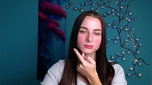 Eva Janee online show from October 11, 11:20 am