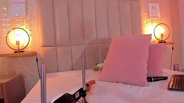 Amy-Saenz online show from April 10, 4:33 pm