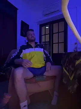 PutaNieves1983 online show from December 17, 5:24 am