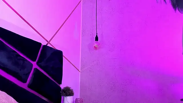 Snapshot of Charlie_Williams chatting on January 18, 8:30 pm Charlie Williams online show from January 18, 8:30 pm