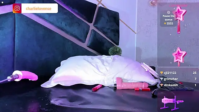 Snapshot of Charlie_Williams chatting on March 17, 11:00 pm Charlie Williams online show from March 17, 11:00 pm