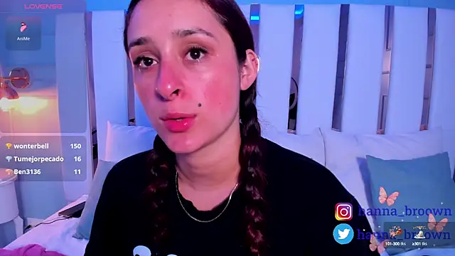 hannaa brown online show from December 19, 8:02 am