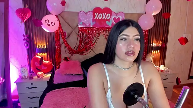 Snapshot of SummersAngel chatting on February 12, 7:20 pm SummersAngel online show from February 12, 7:20 pm