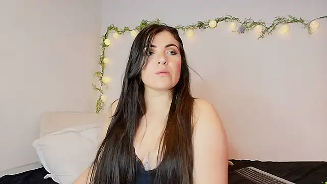 Amara vega online show from May 30, 11:18 am