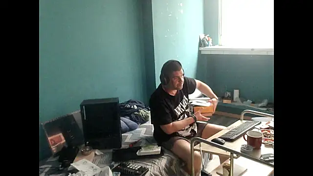 YouWantMe666 online show from June 18, 6:02 am