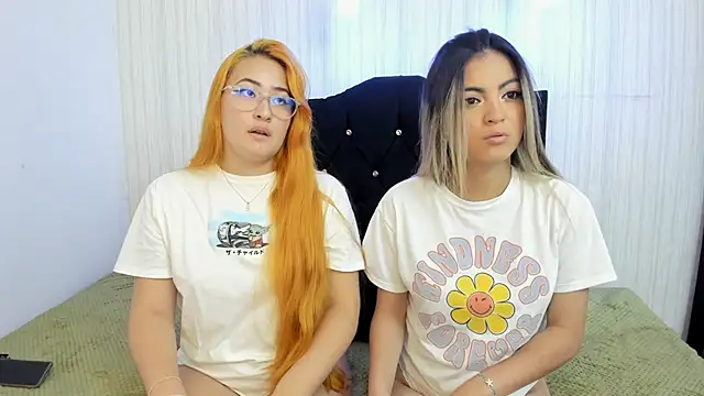 Snapshot of alice_dakota chatting on March 7, 1:31 am alice dakota online show from March 7, 1:31 am