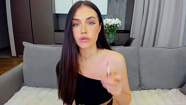 Snapshot of sexyangeloux chatting on January 12, 11:15 pm sexyangeloux online show from January 12, 11:15 pm