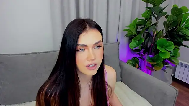 sexyangeloux online show from March 29, 9:15 pm